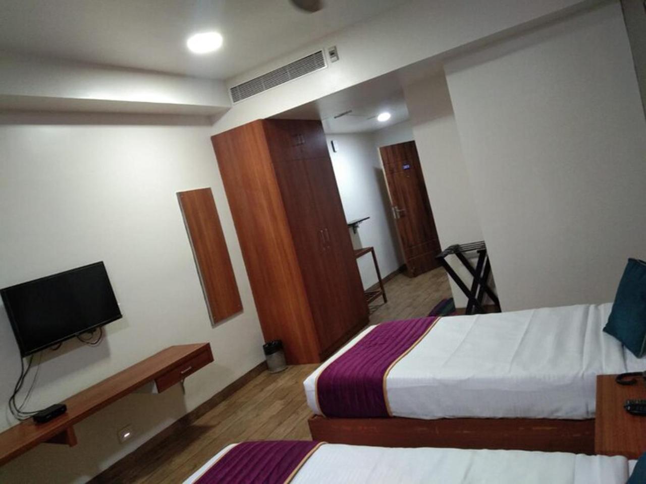 Dsquare Omr By K Hotels Chennai Ngoại thất bức ảnh